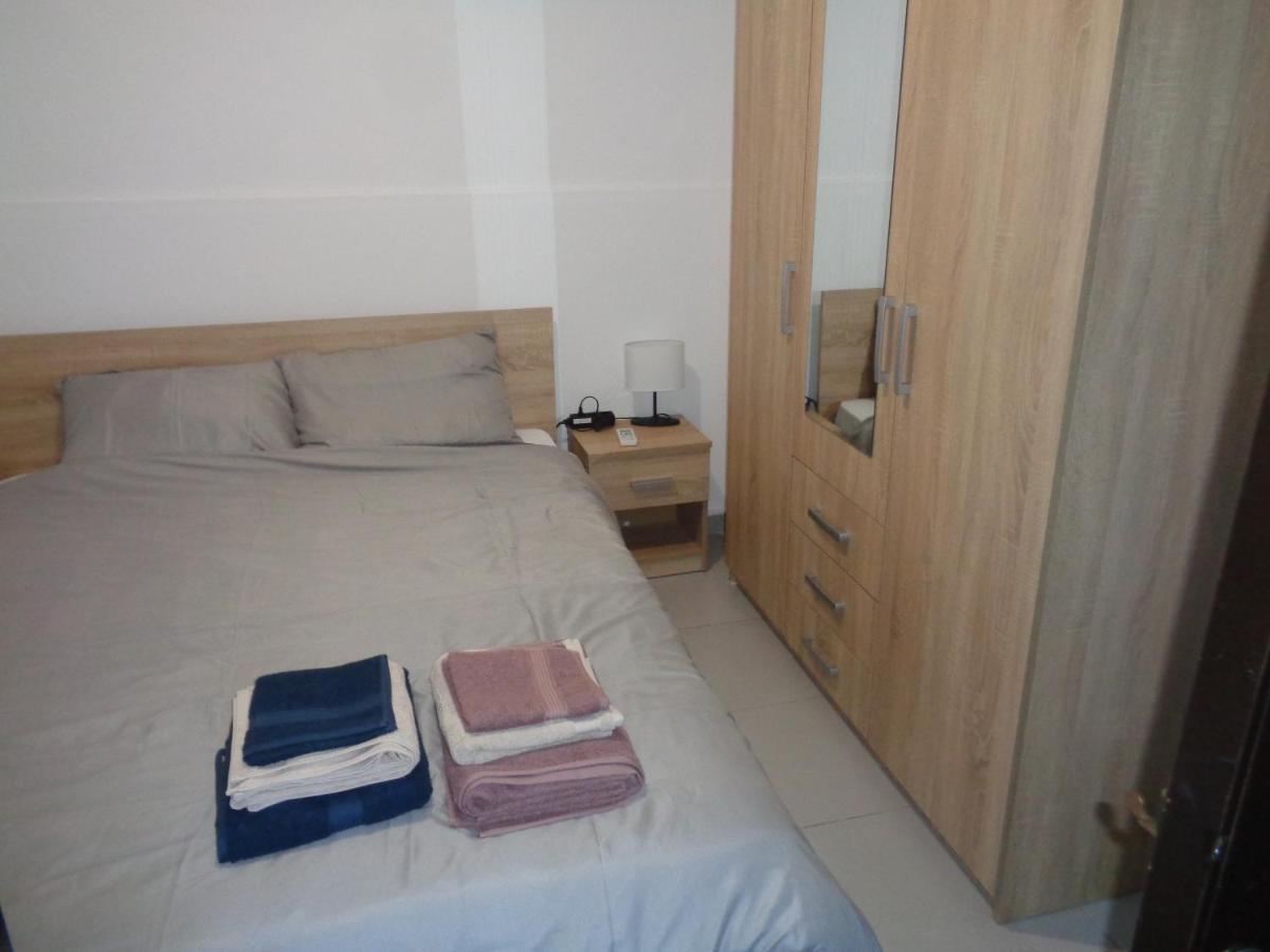 La Casa Di Mezzo Apartment *